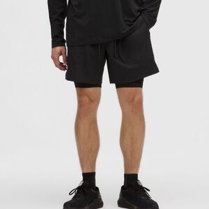 Lululemon men’s black shorts lined size large pull on drawstring waist
